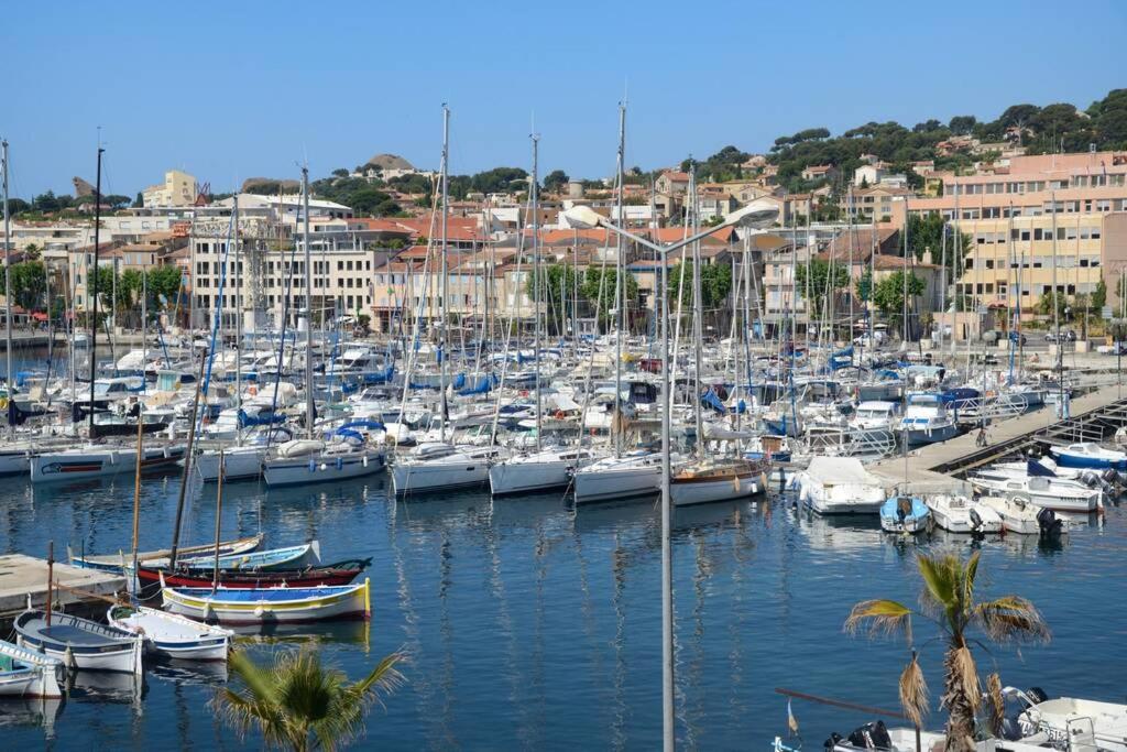 La Ciotat - Magnifique Appartement Climatise Sur Le Port エクステリア 写真